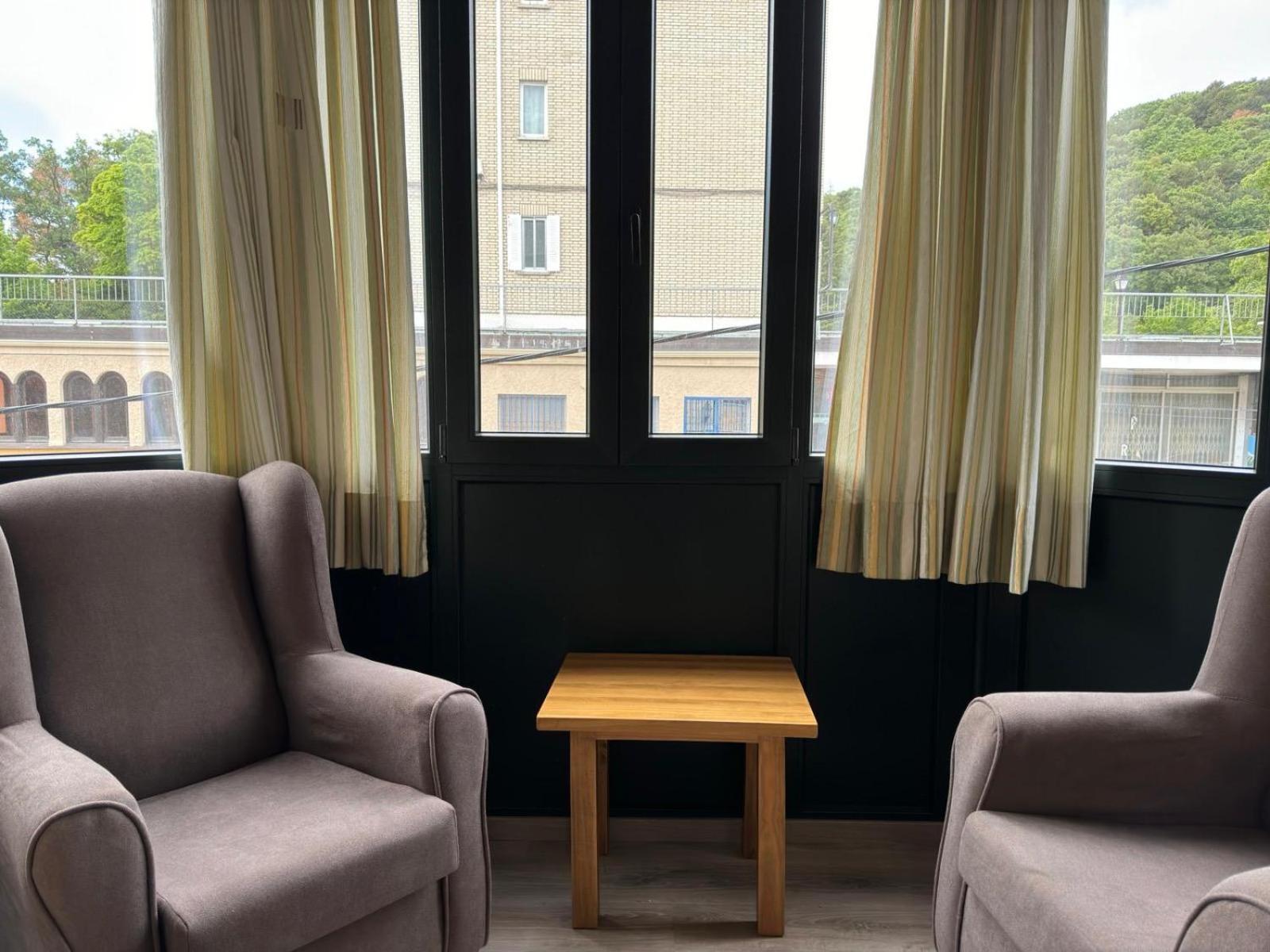 Hostal Aribel Longinos Серседиля Екстериор снимка
