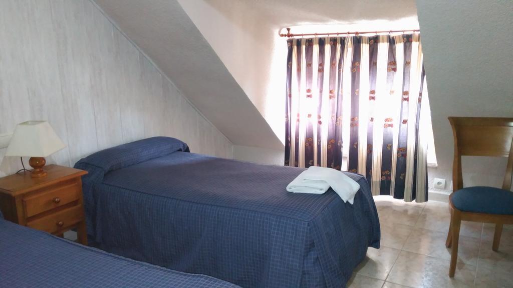 Hostal Aribel Longinos Серседиля Екстериор снимка