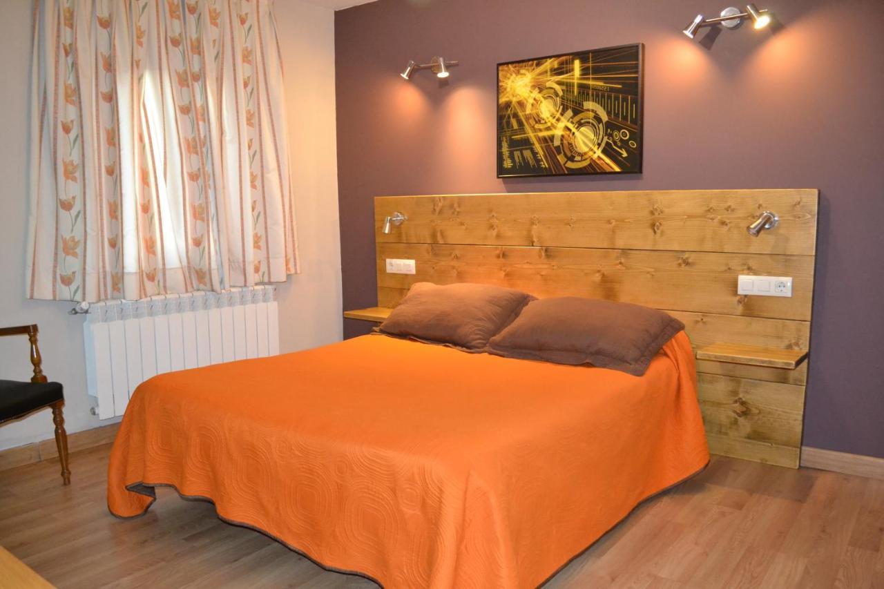 Hostal Aribel Longinos Серседиля Екстериор снимка